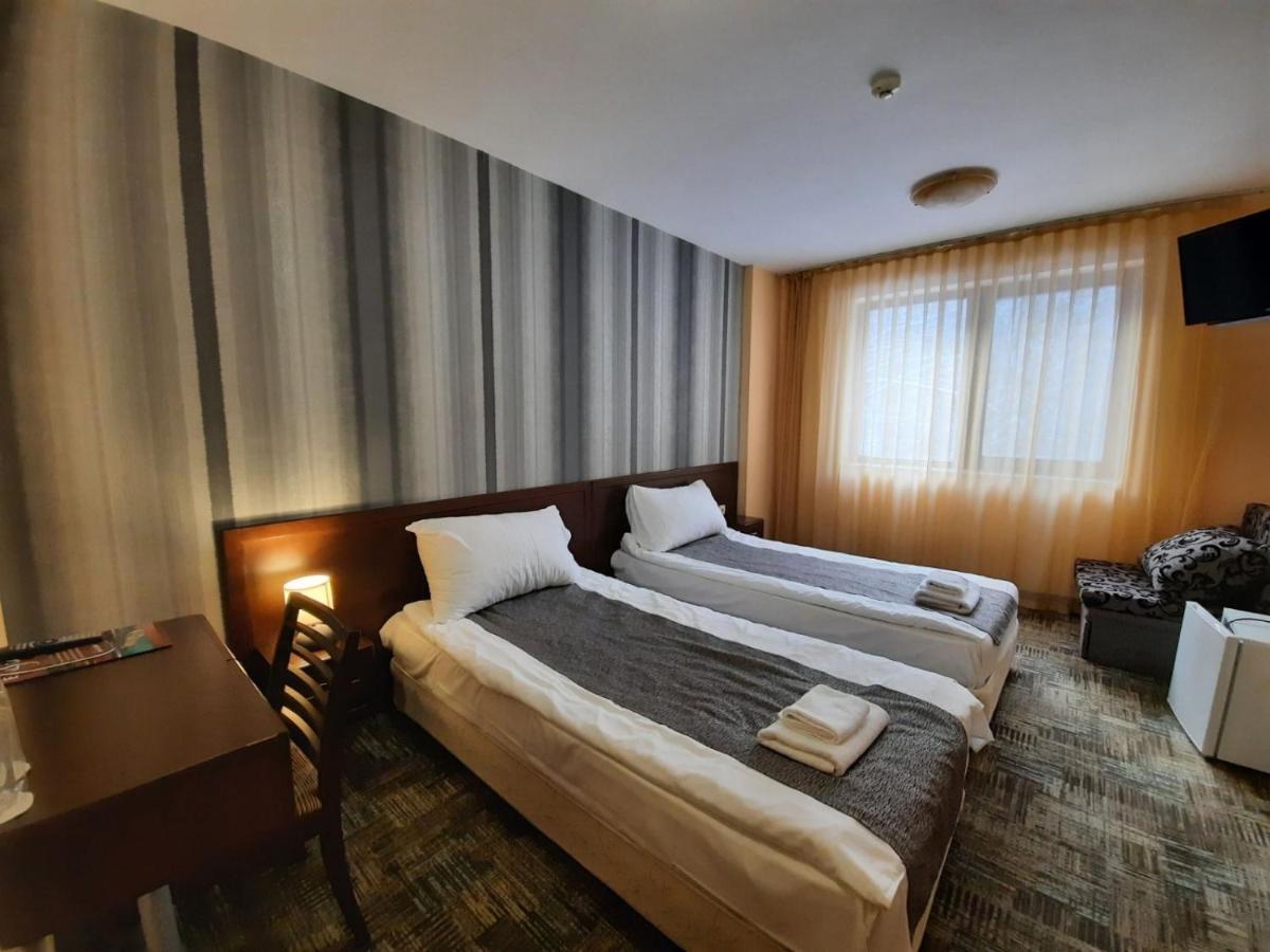 Balkan Hotel Чифлик Екстер'єр фото