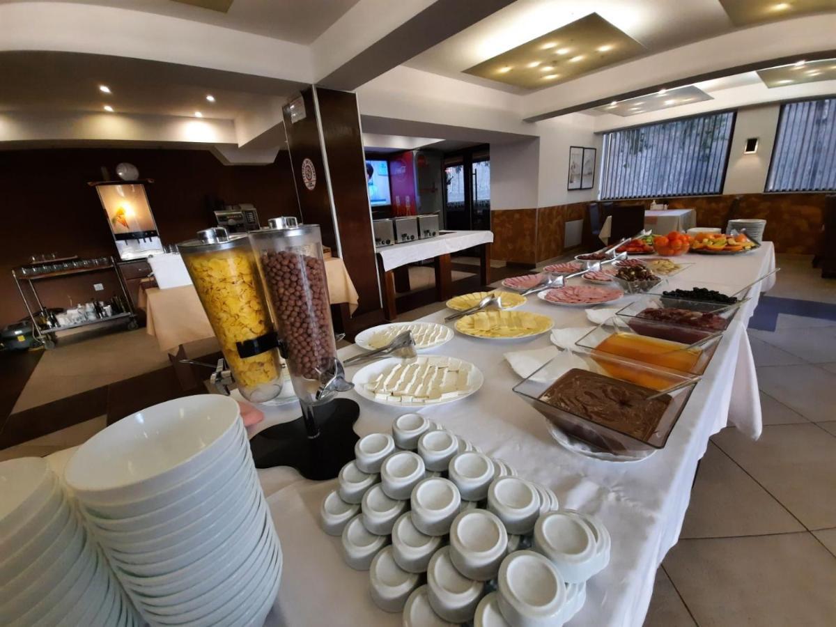 Balkan Hotel Чифлик Екстер'єр фото
